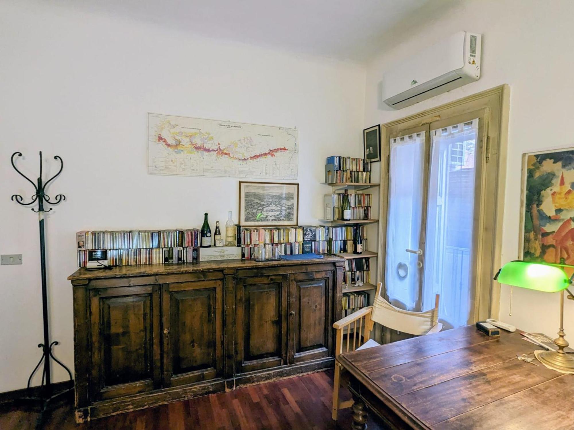 Stanza Privata Con Bagno Nel Centro Di Quarto em Acomodações Particulares